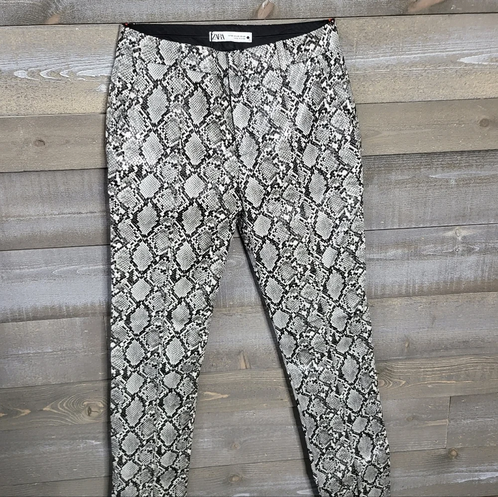 NWT Zara Faux Leather Snake Printed Skinny Front Ankle Slit Pants